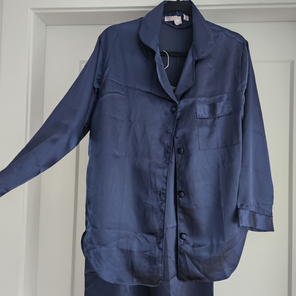 Victoria's Secret Midnight Blue Satin Sleepear Pajama Set XS - Picture 2 of 5